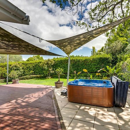 Sunny Oasis - Havelock North Retreat Villa Buitenkant foto