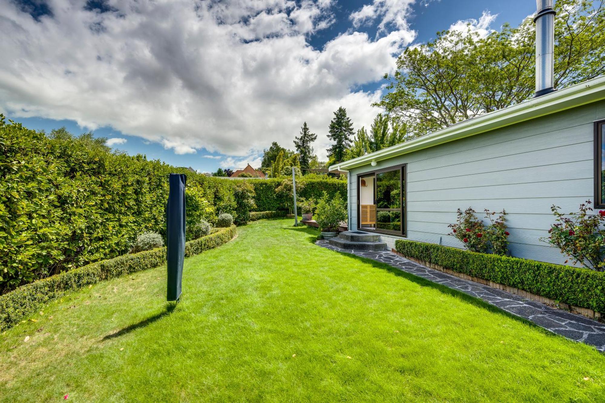 Sunny Oasis - Havelock North Retreat Villa Buitenkant foto